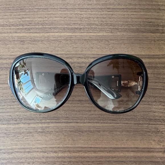 GUCCI BLACK BAMBOO HORSEBIT SUNGLASSES - Picture 1 of 8